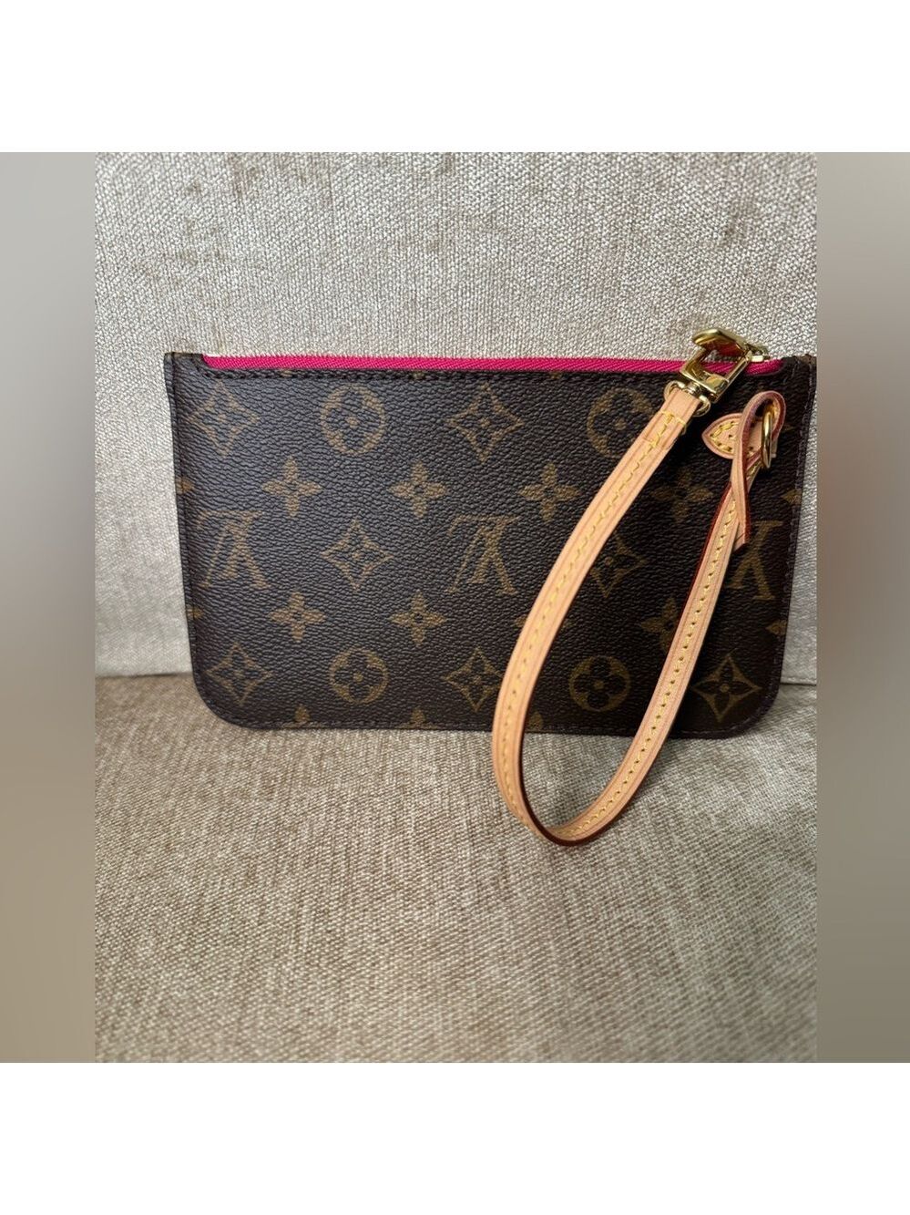 LOUIS VUITTON - NEW Neverfull Pink Pivone Pochette Monogram - for PM or … - Picture 4 of 10